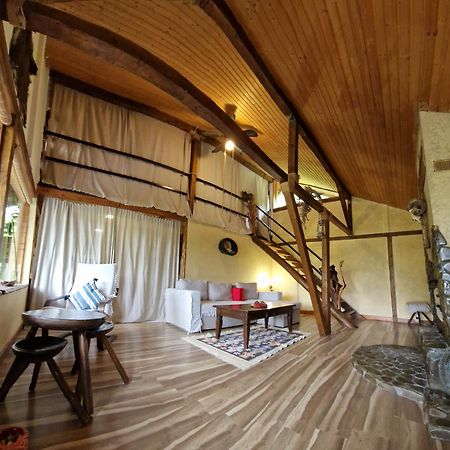 Mystically Wood House In The Forest Carjari Esterno foto